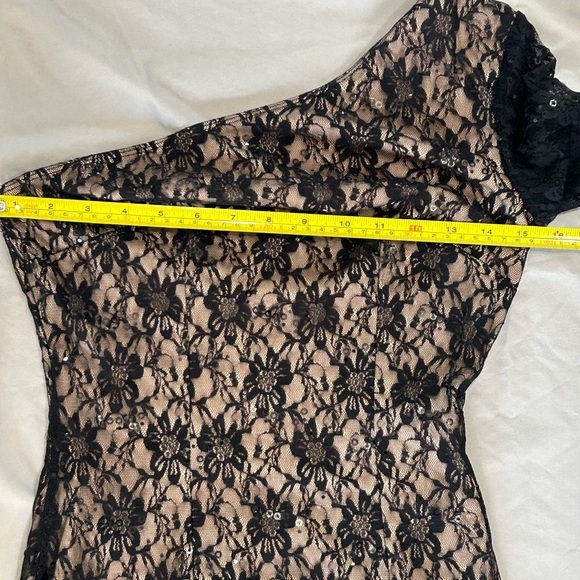 Forever 21 Black Lace Long Sleeve One Shoulder Fitted Mini Dress Size Small - Picture 7 of 10